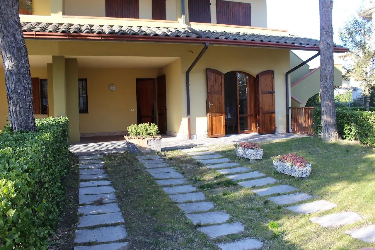 Villa Rossella Lido Adriano Italy